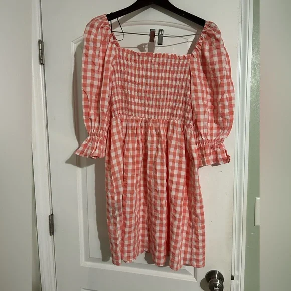 H&M coral/Pink and White Gingham Smocked Dress - Picture 4 of 4